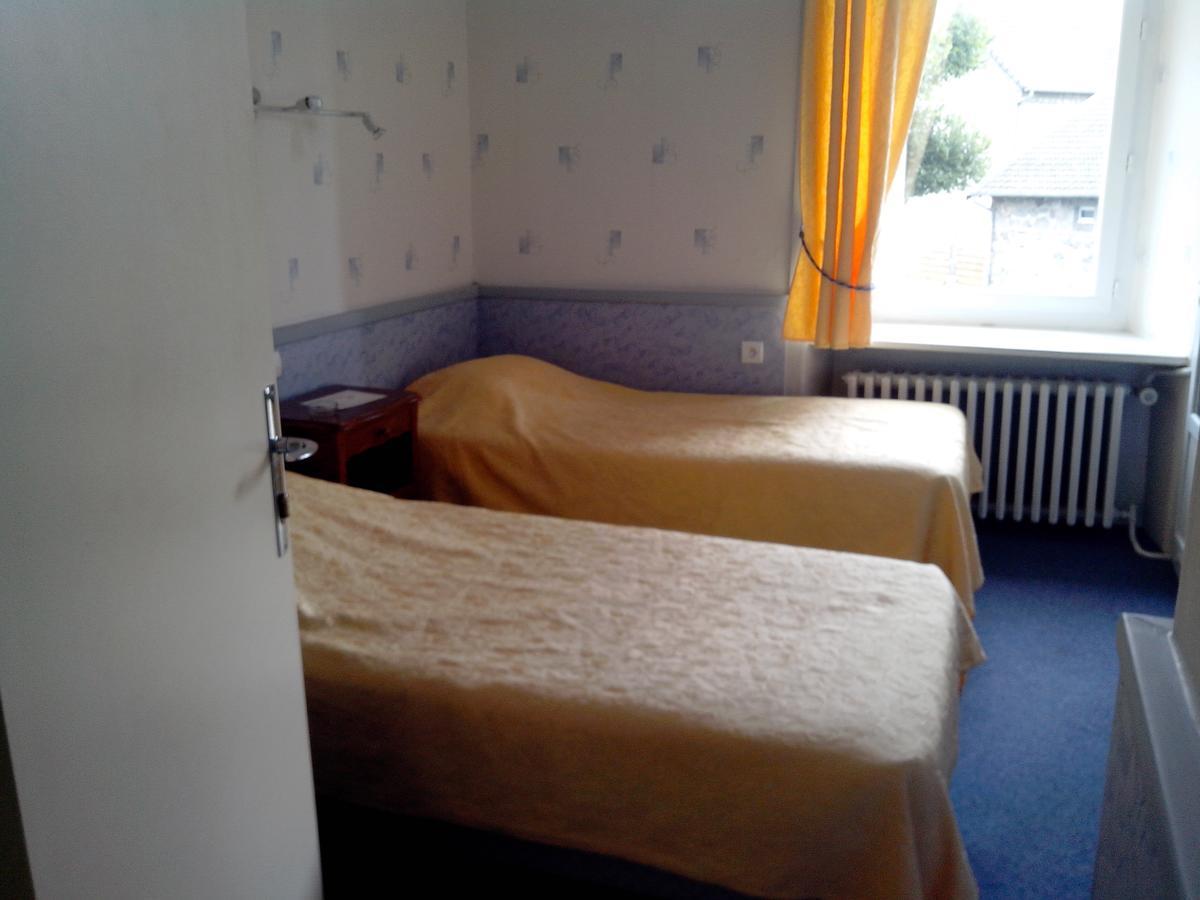 Hotel Restaurant Du Velay Le Chambon-sur-Lignon Zewnętrze zdjęcie